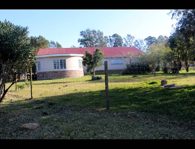 231HA FARM FOR SALE IN EAST LONDON RURAL